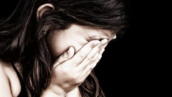 Απίστευτο: Ο Αφγανός εραστής της παρενοχλούσε την κόρη της και δεν τον κατήγγειλε για να μην απελαθεί